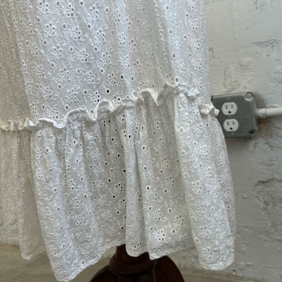 Maison Me Maisonette white ruffle sundress/maxi dress white size SMALL - Picture 8 of 10